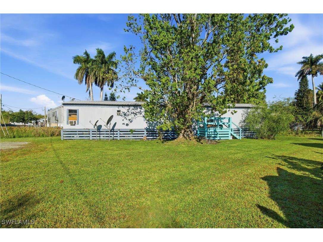 223 Gladys Court Copeland FL 34137 226002592 image1
