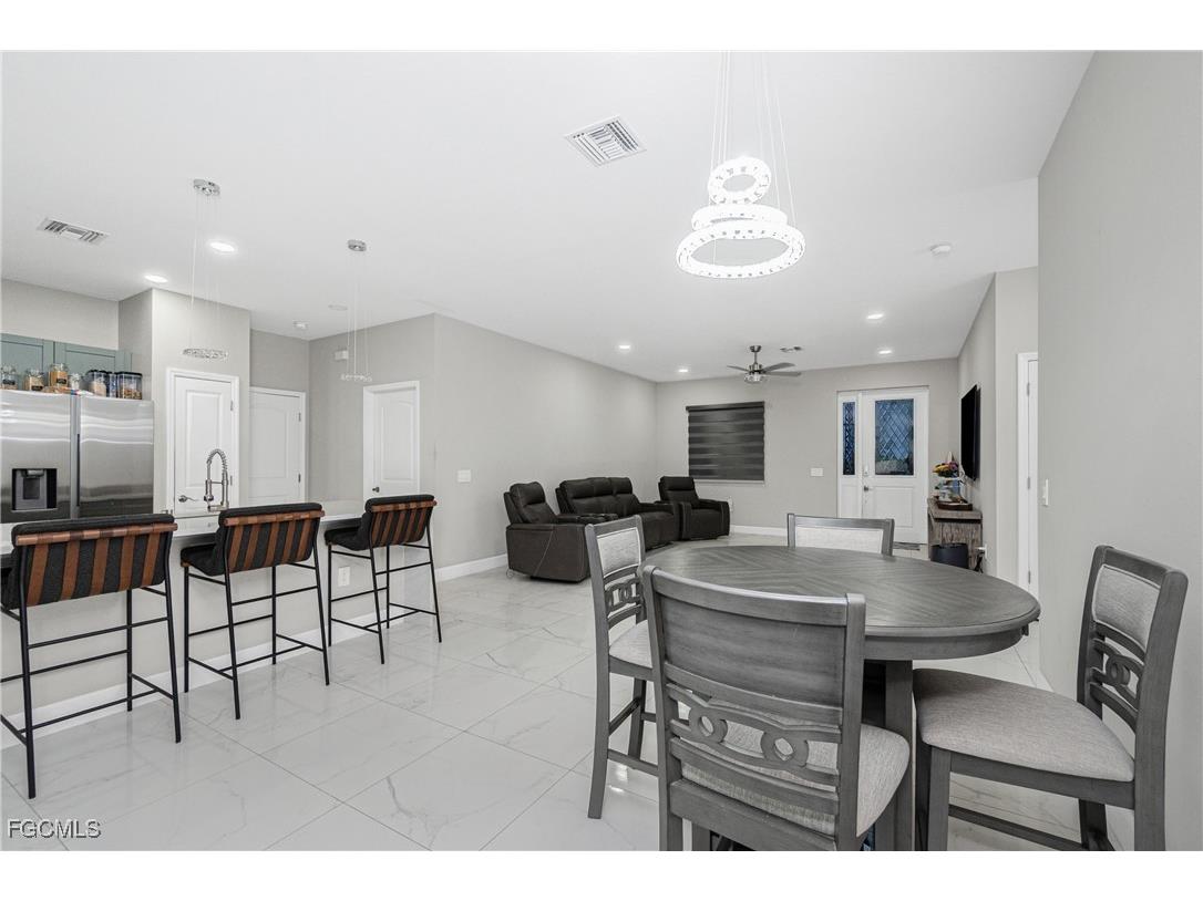 223 NW 4th Place Cape Coral FL 33993 2025000900 image10