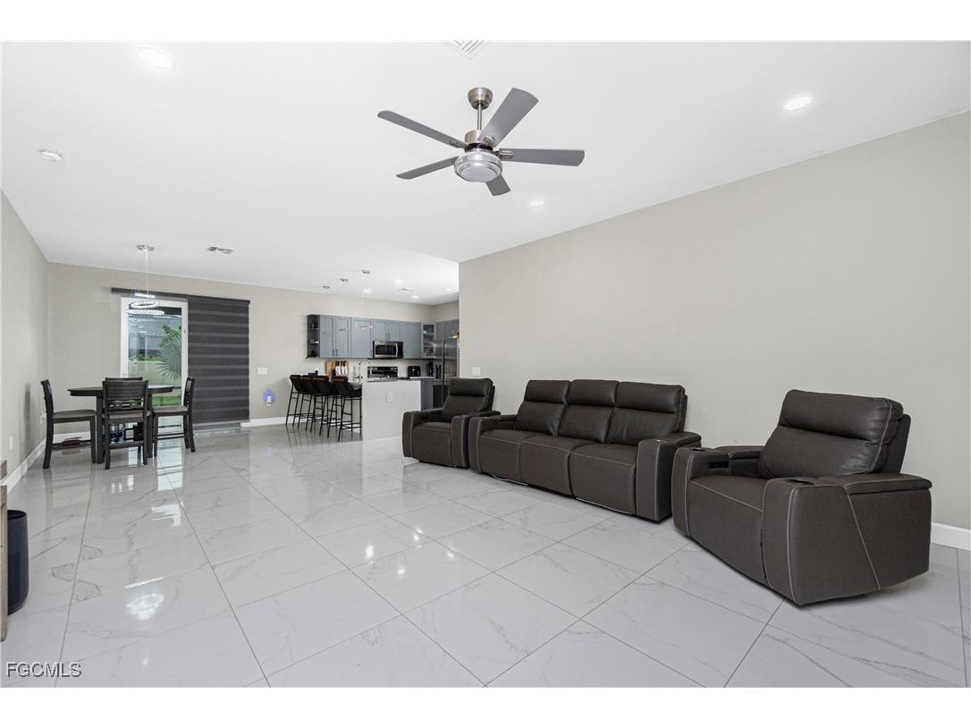 223 NW 4th Place Cape Coral FL 33993 2025000900 image17