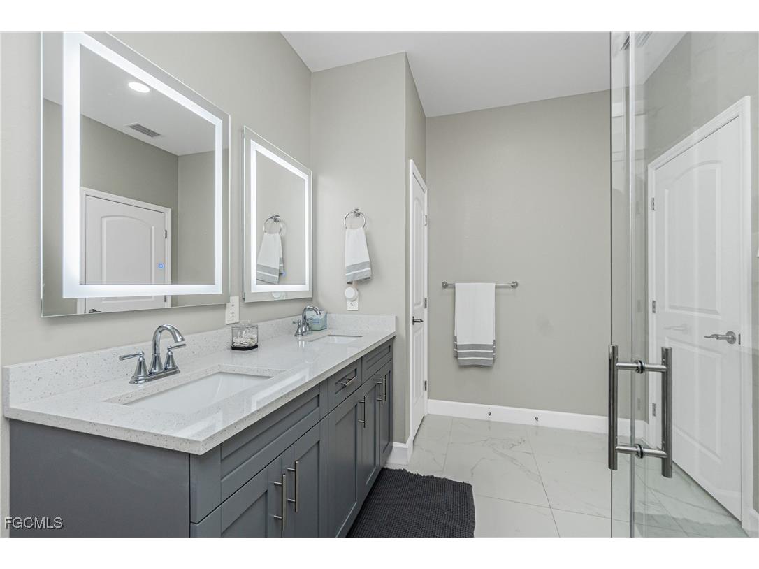 223 NW 4th Place Cape Coral FL 33993 2025000900 image26