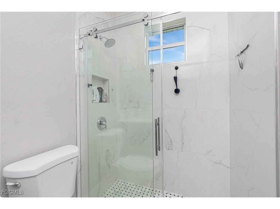 223 NW 4th Place Cape Coral FL 33993 2025000900 image32