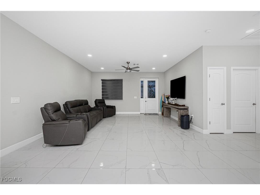 223 NW 4th Place Cape Coral FL 33993 2025000900 image8