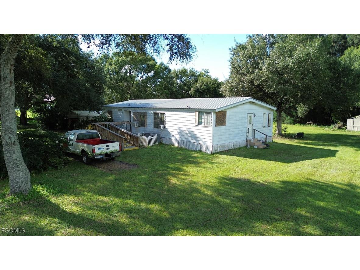 223 Pine Lane Clewiston FL 33440 2025012888 image2