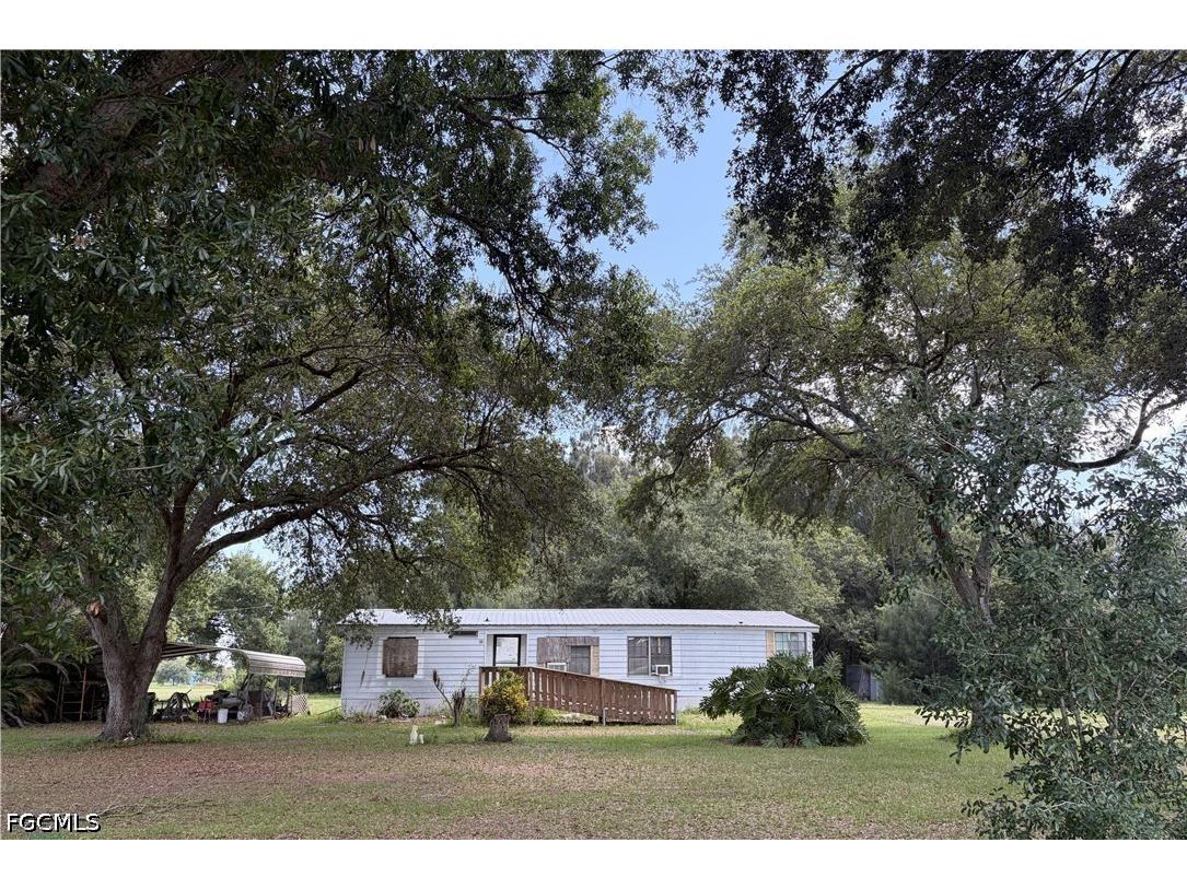 223 Pine Lane Clewiston FL 33440 2026026865 image1