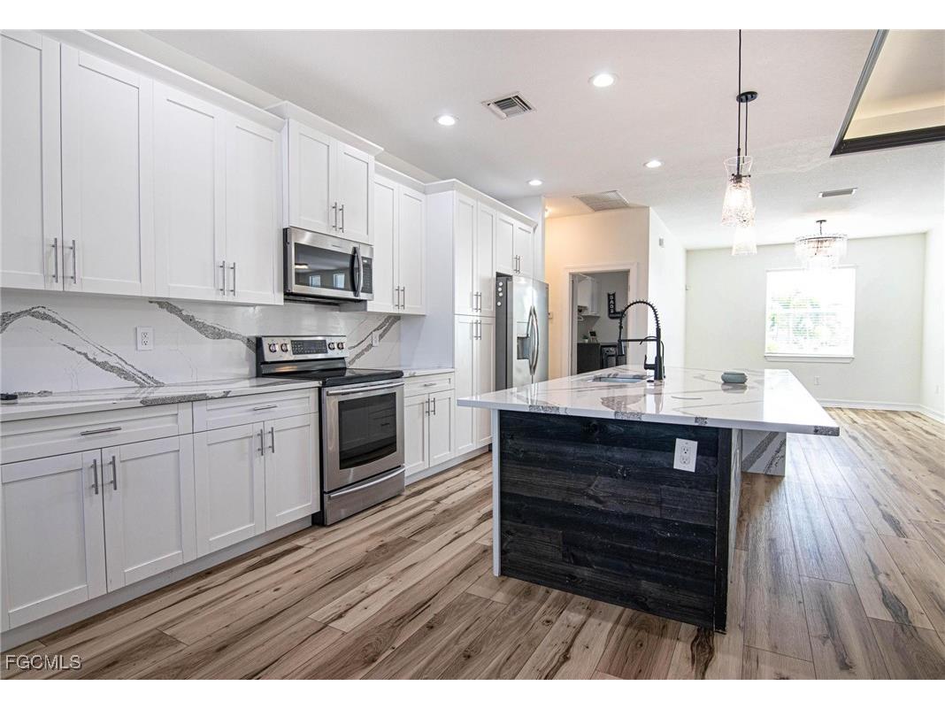 223 SE 17th Street Cape Coral FL 33990 2026000225 image11