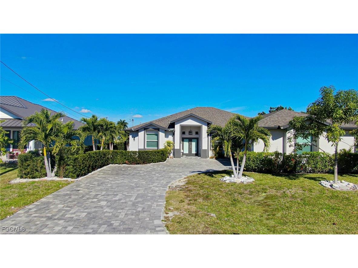 223 SE 17th Street Cape Coral FL 33990 2026000225 image2