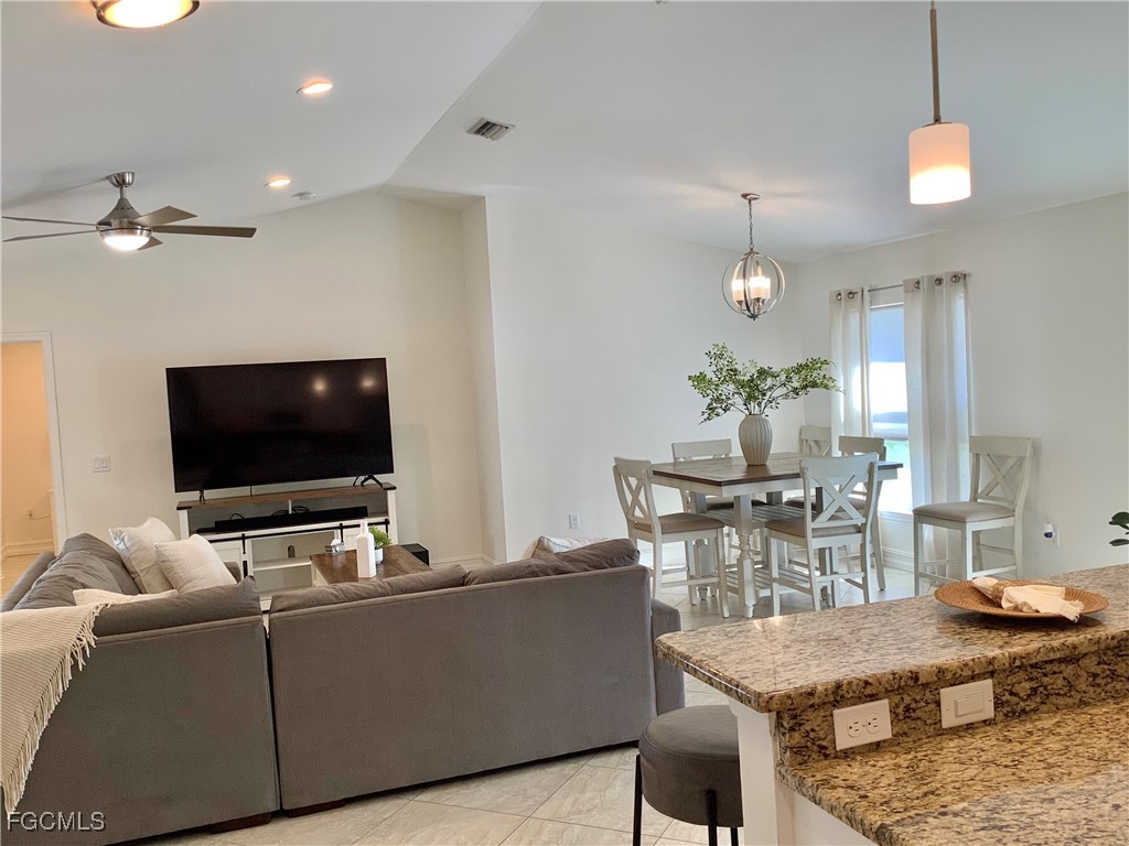 223 SW 31st Street Cape Coral FL 33914 2025018718 image5