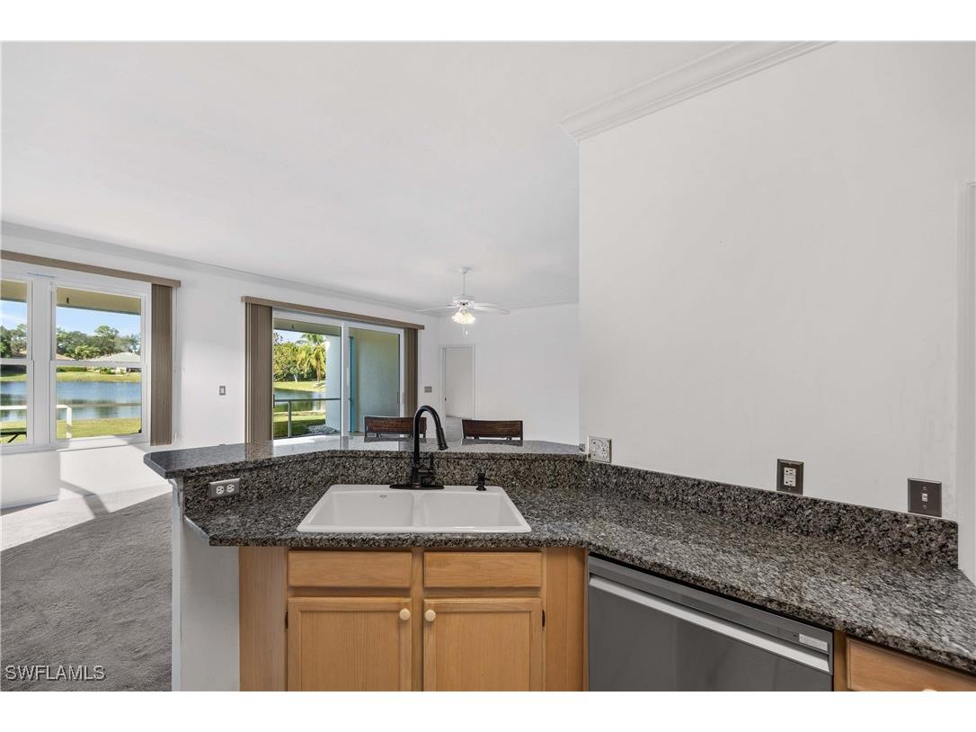 223 Stanhope Circle Naples FL 34104 225081537 image11