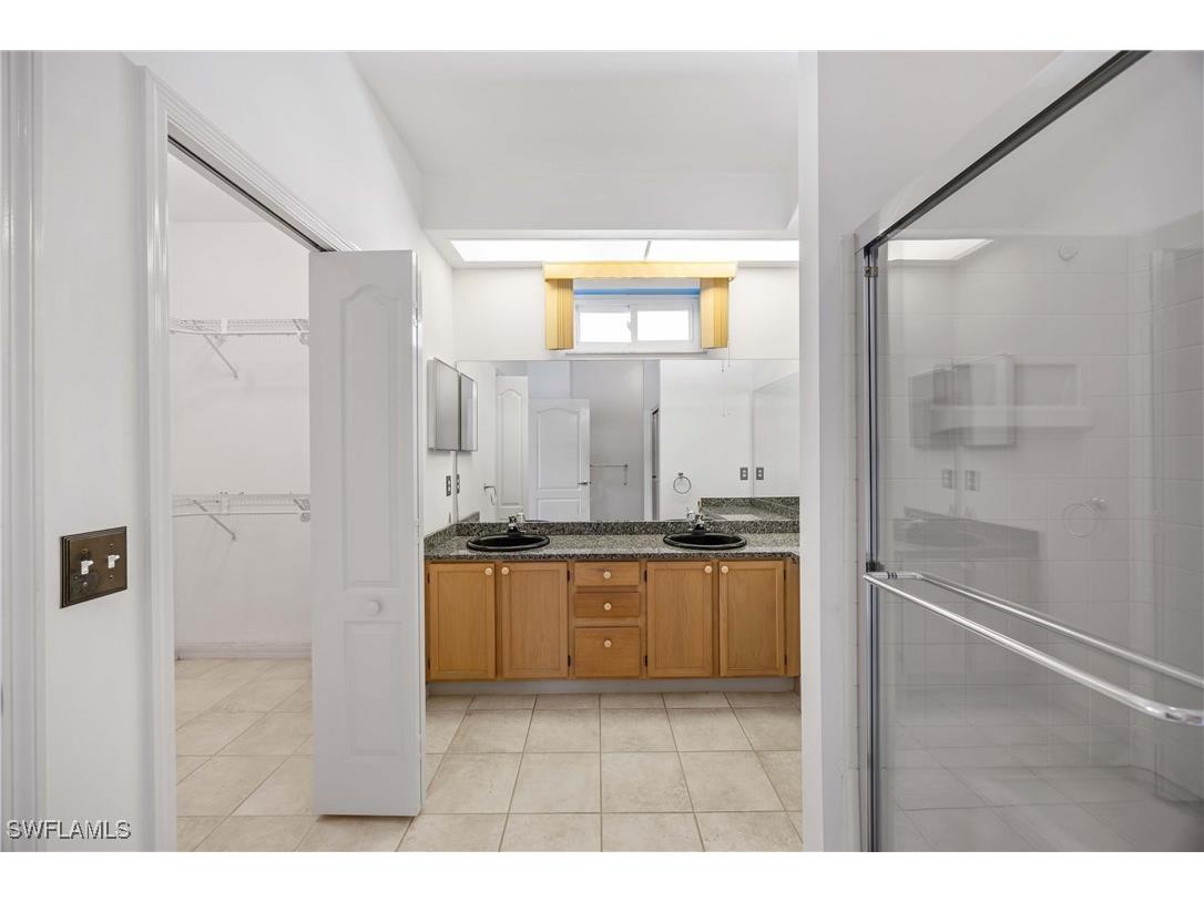 223 Stanhope Circle Naples FL 34104 225081537 image18