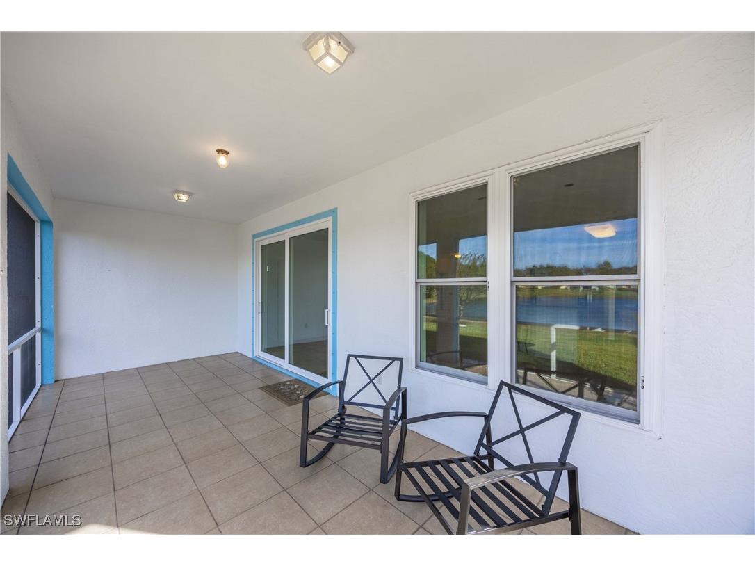 223 Stanhope Circle Naples FL 34104 225081537 image24