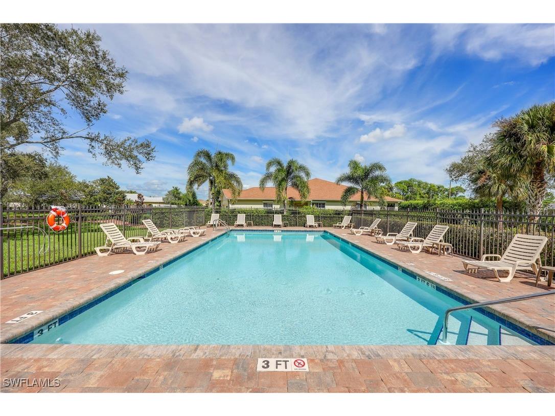 223 Stanhope Circle Naples FL 34104 225081537 image27