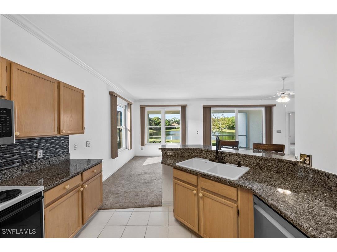 223 Stanhope Circle Naples FL 34104 225081537 image9