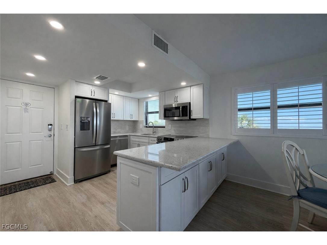 2230 Camino Del Mar Drive #1D2 Sanibel FL 33957 2026007540 image8