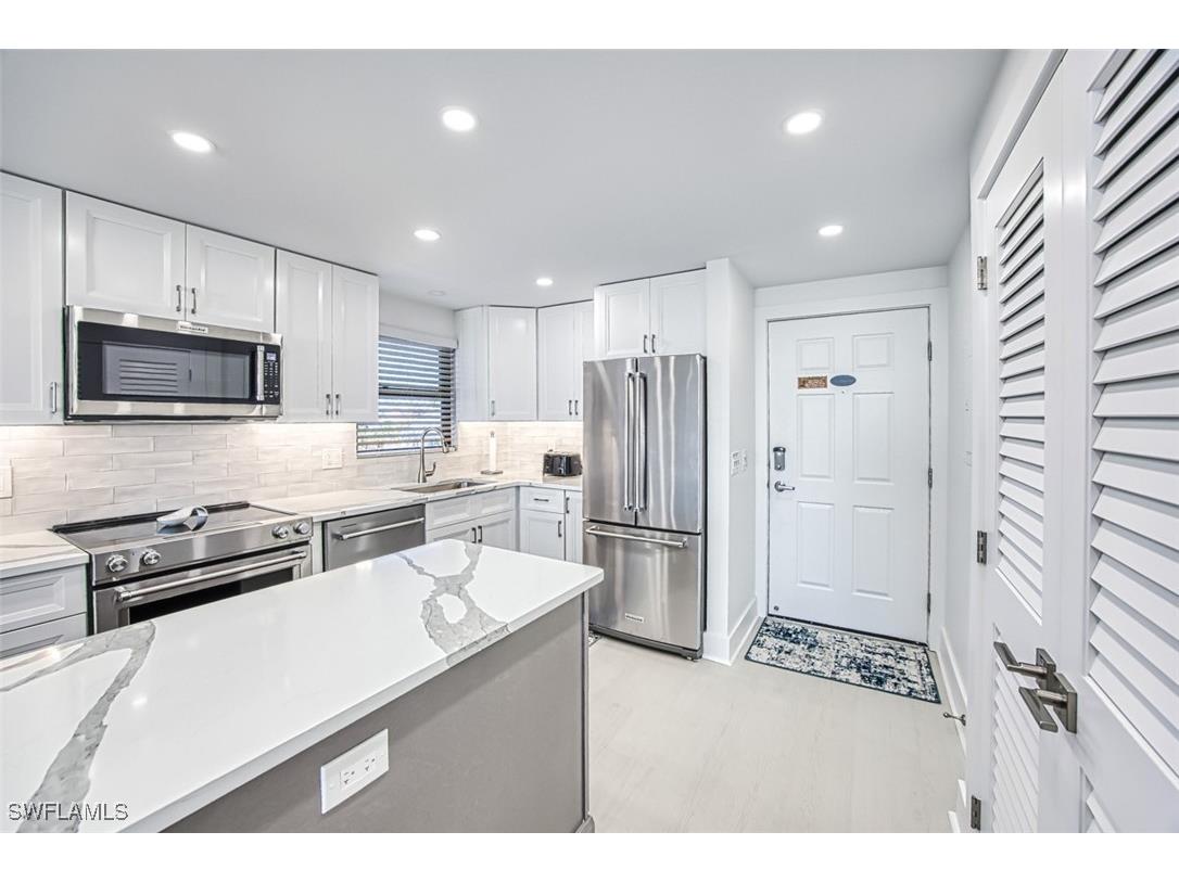 2230 Camino Del Mar Drive #3A3 Sanibel FL 33957 225061571 image8