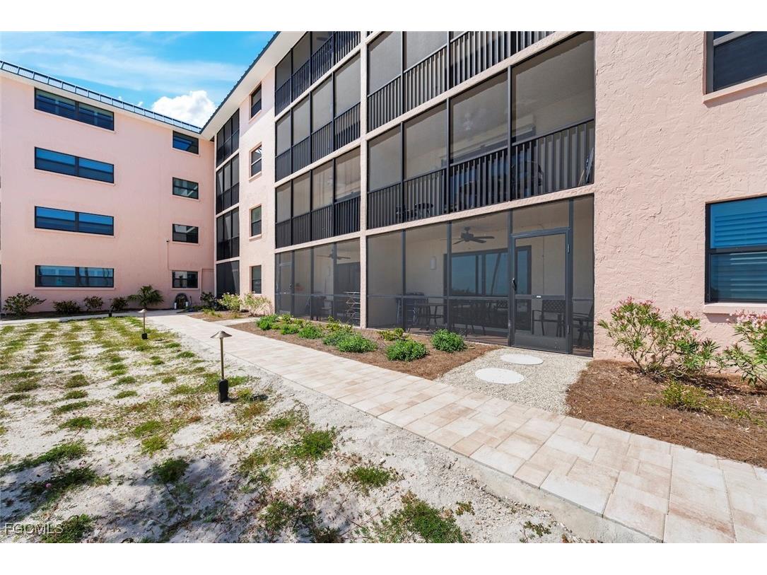 2230 Camino Del Mar Drive #3X1 Sanibel FL 33957 2026000450 image28