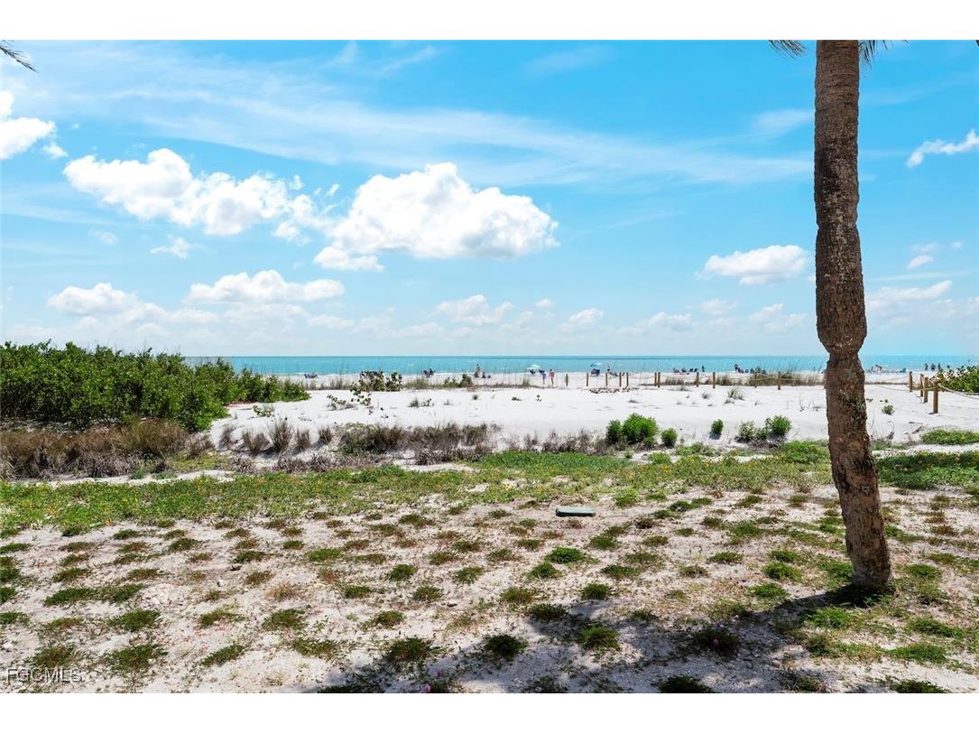 2230 Camino Del Mar Drive #3X1 Sanibel FL 33957 2026000450 image29