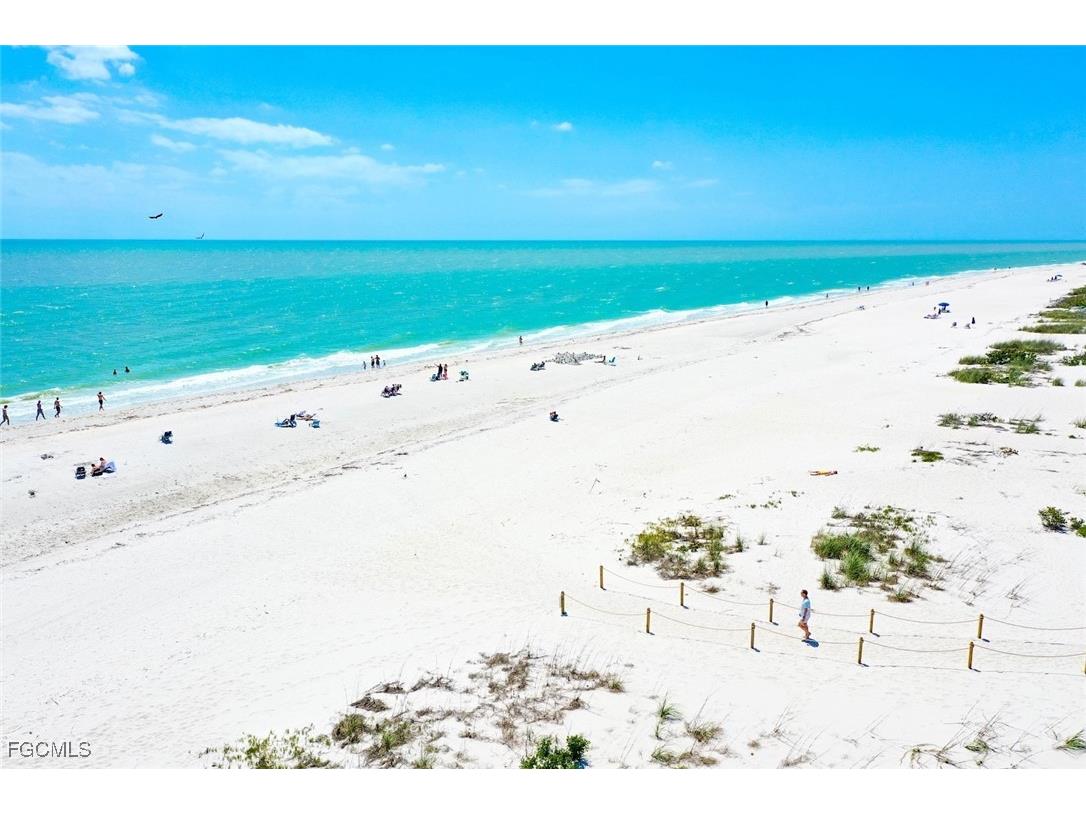 2230 Camino Del Mar Drive #3X1 Sanibel FL 33957 2026000450 image32