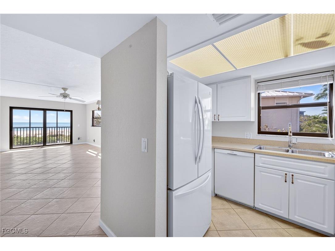 2230 Camino Del Mar Drive #4A2 Sanibel FL 33957 2025021628 image13