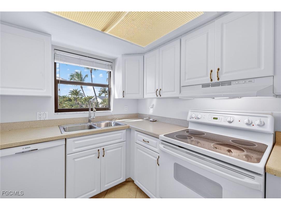 2230 Camino Del Mar Drive #4A2 Sanibel FL 33957 2025021628 image14