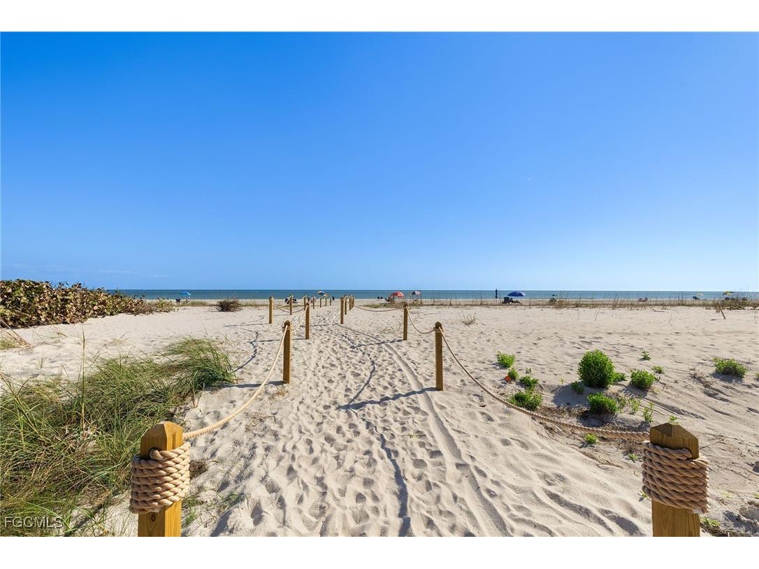 2230 Camino Del Mar Drive #4A2 Sanibel FL 33957 2025021628 image25