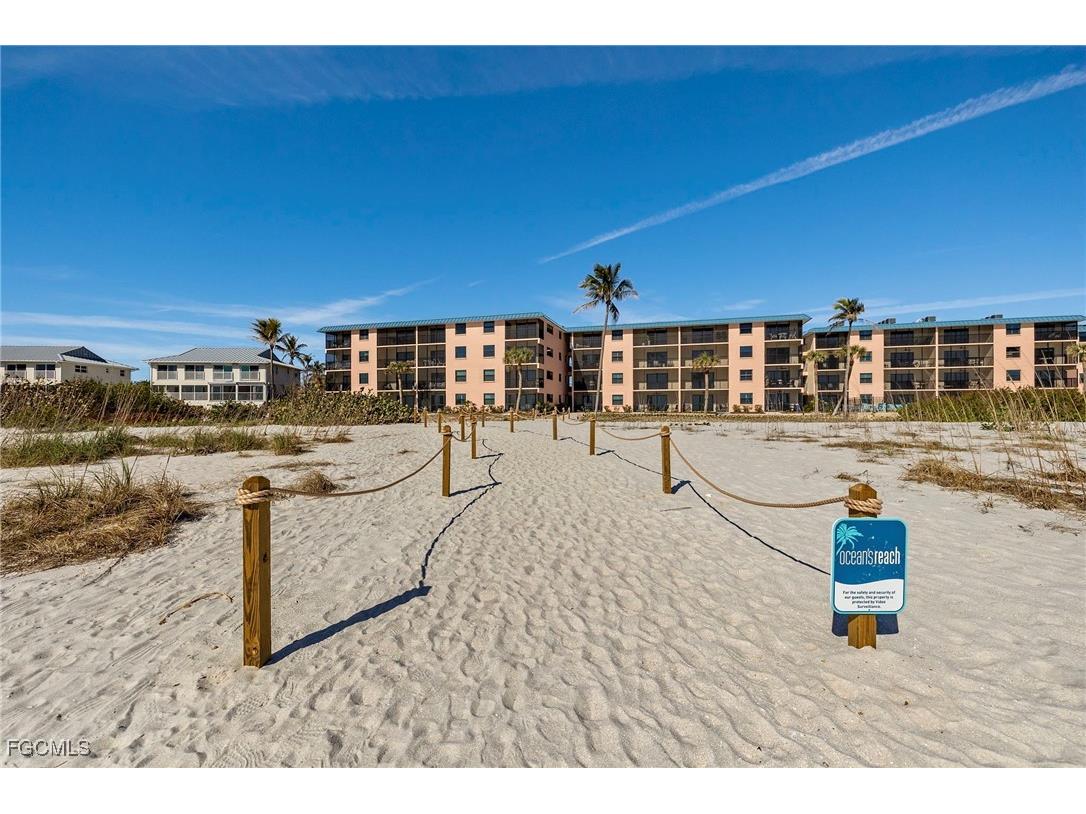 2230 Camino Del Mar Drive #4A2 Sanibel FL 33957 2025021628 image27