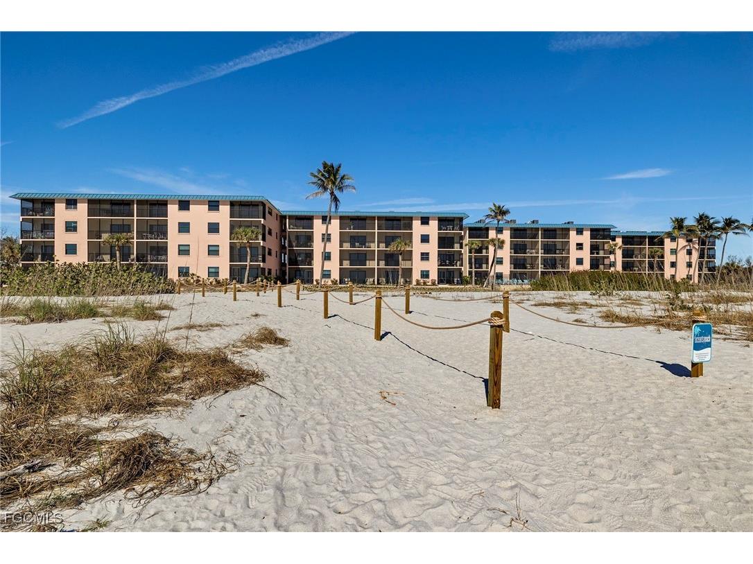 2230 Camino Del Mar Drive #4A2 Sanibel FL 33957 2025021628 image28