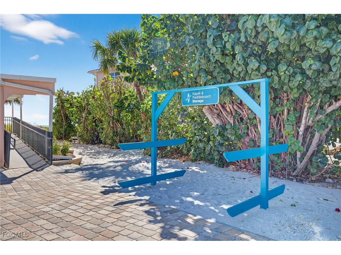 2230 Camino Del Mar Drive #4A2 Sanibel FL 33957 2025021628 image33