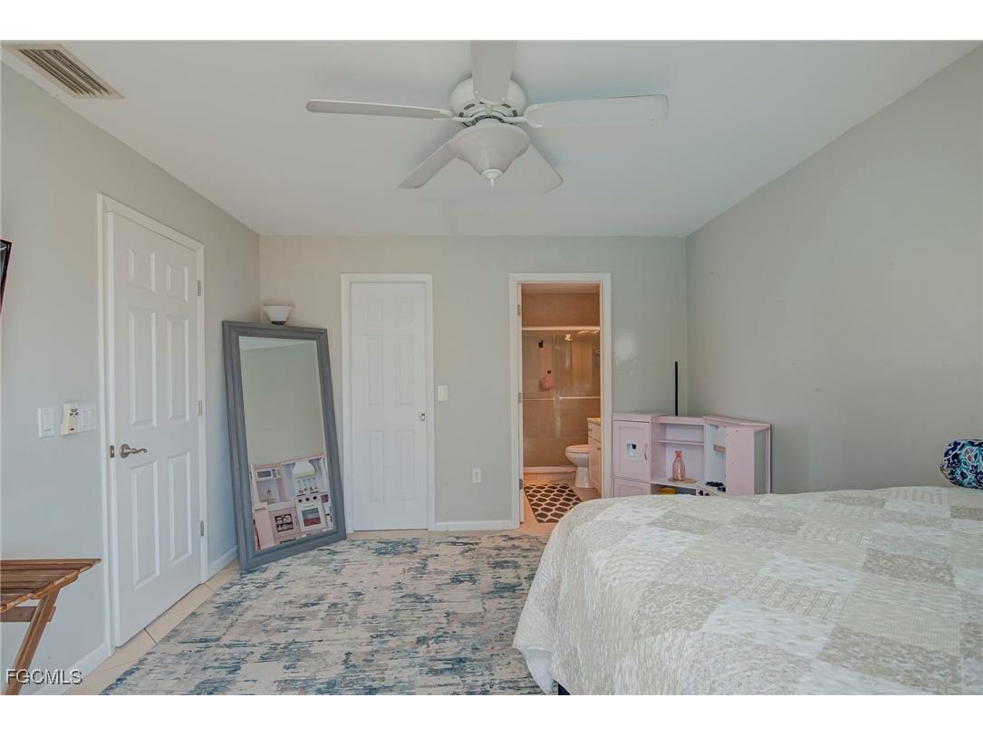 2230 Coral Point Drive Cape Coral FL 33990 2025007177 image23