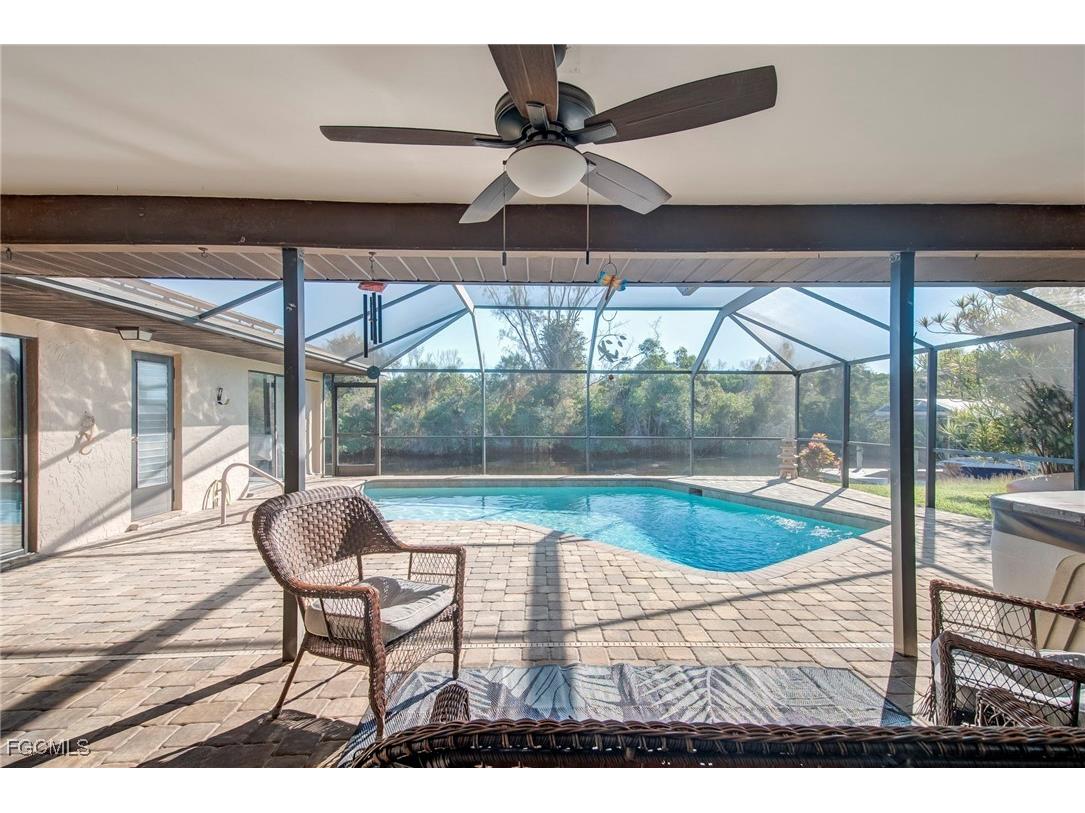 2230 Coral Point Drive Cape Coral FL 33990 2025007177 image25