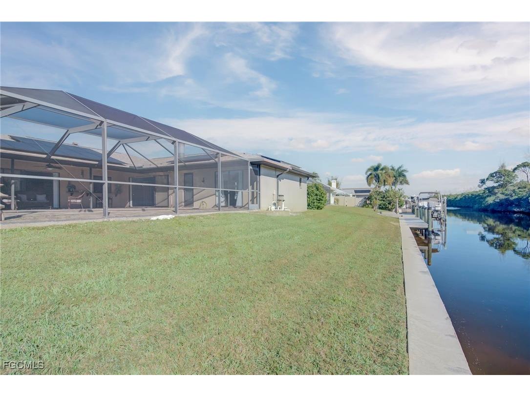 2230 Coral Point Drive Cape Coral FL 33990 2025007177 image29
