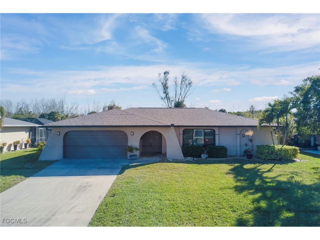 2230 Coral Point Drive Cape Coral FL 33990 2025007177 image30