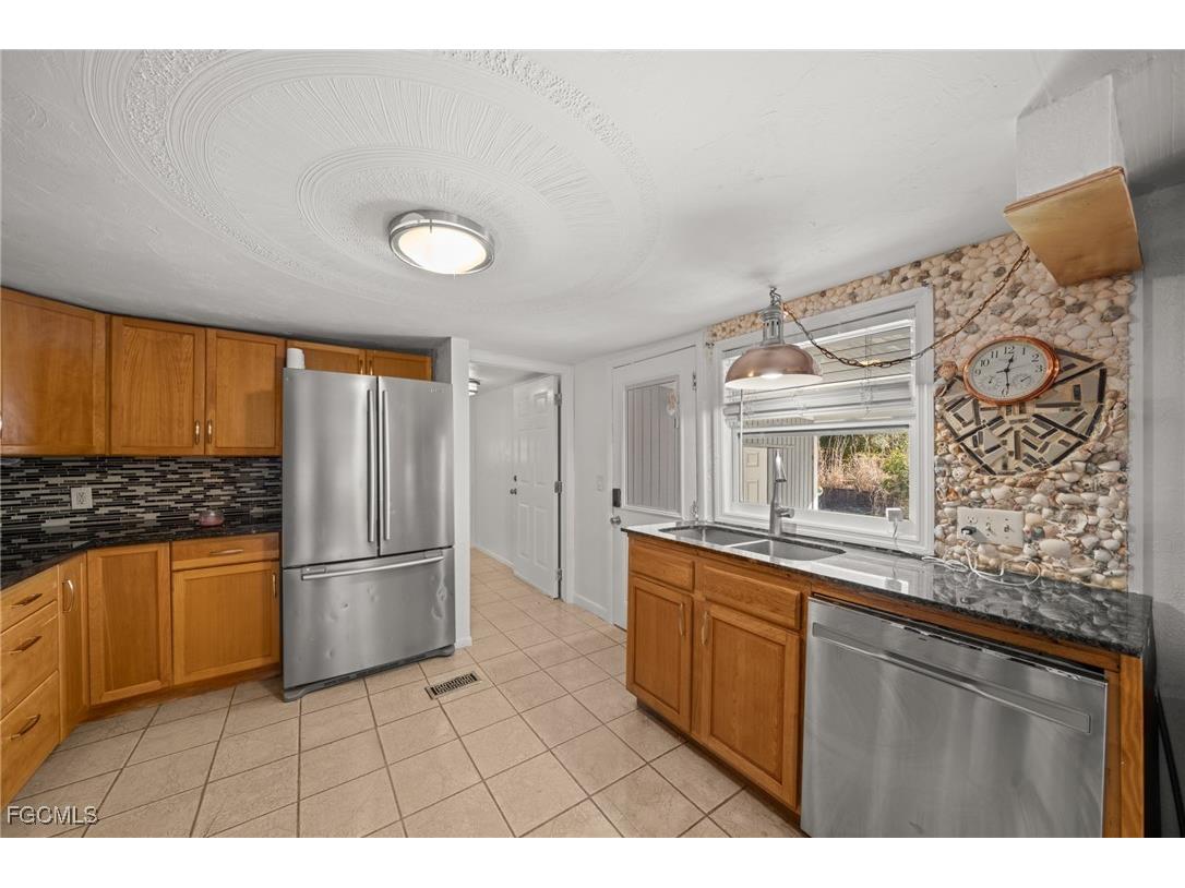 2230 Costello Lane North Fort Myers FL 33917 2026004685 image8