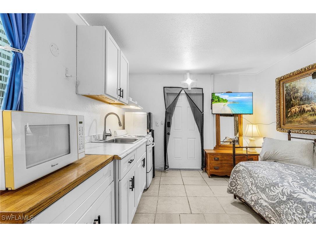 2230 Costello Lane North Fort Myers FL 33917 225062528 image17