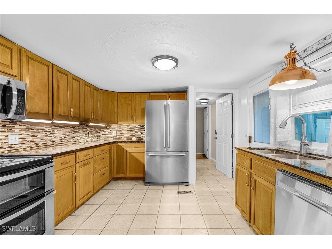 2230 Costello Lane North Fort Myers FL 33917 225062528 image3