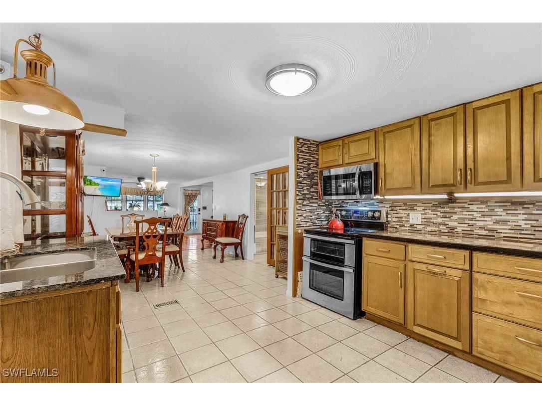 2230 Costello Lane North Fort Myers FL 33917 225062528 image4