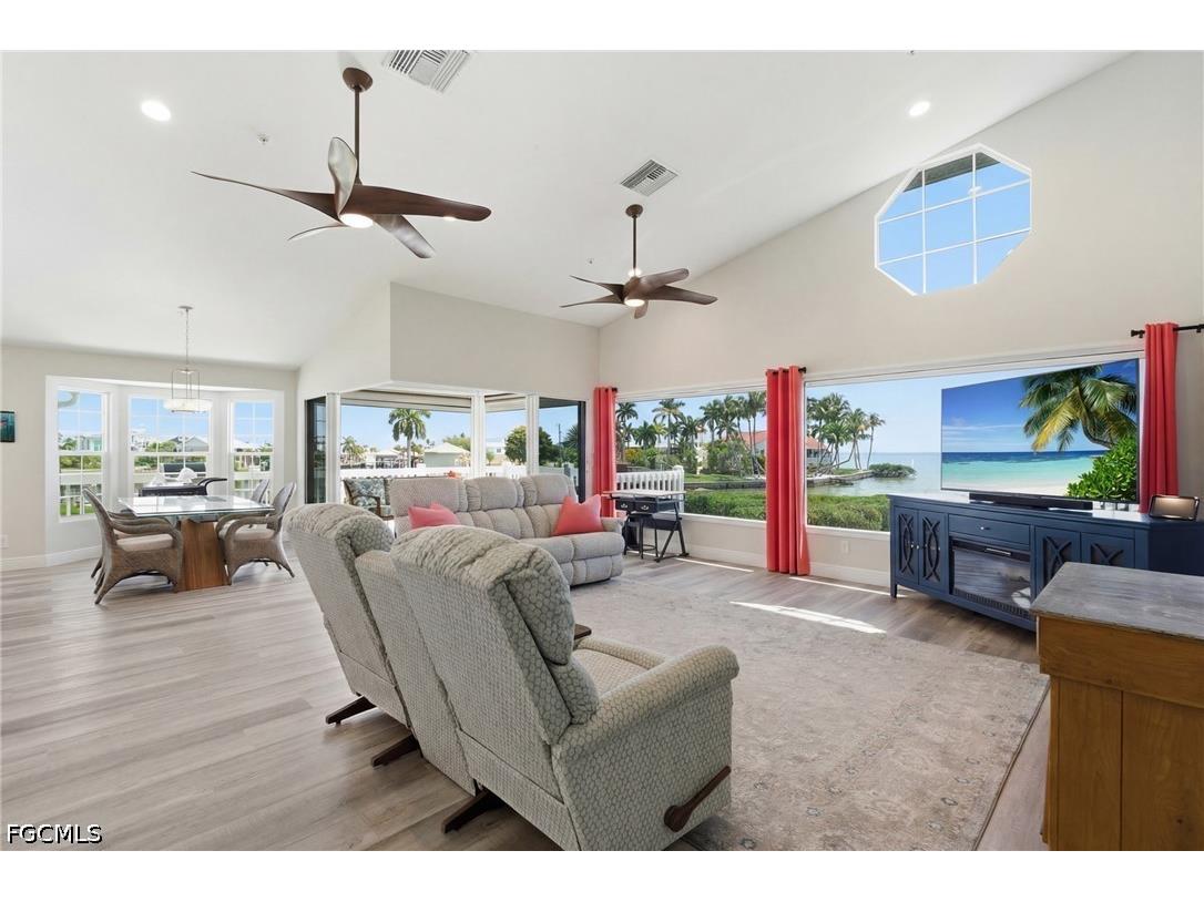 2230 Palm Avenue Saint James City FL 33956 2026014101 image10