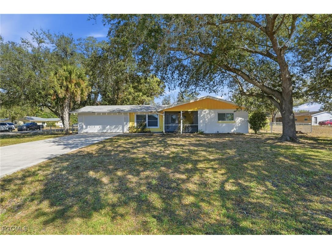 2230 Poinciana Boulevard Fort Myers FL 33905 2026006346 image1