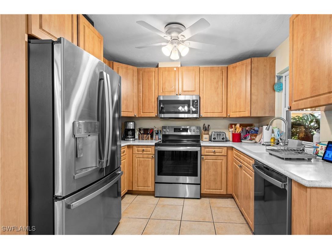 2230 SE 27th Terrace Cape Coral FL 33904 225070410 image10