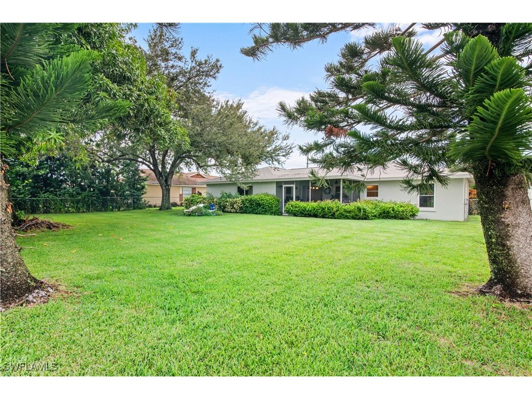 2230 SE 27th Terrace Cape Coral FL 33904 225070410 image22