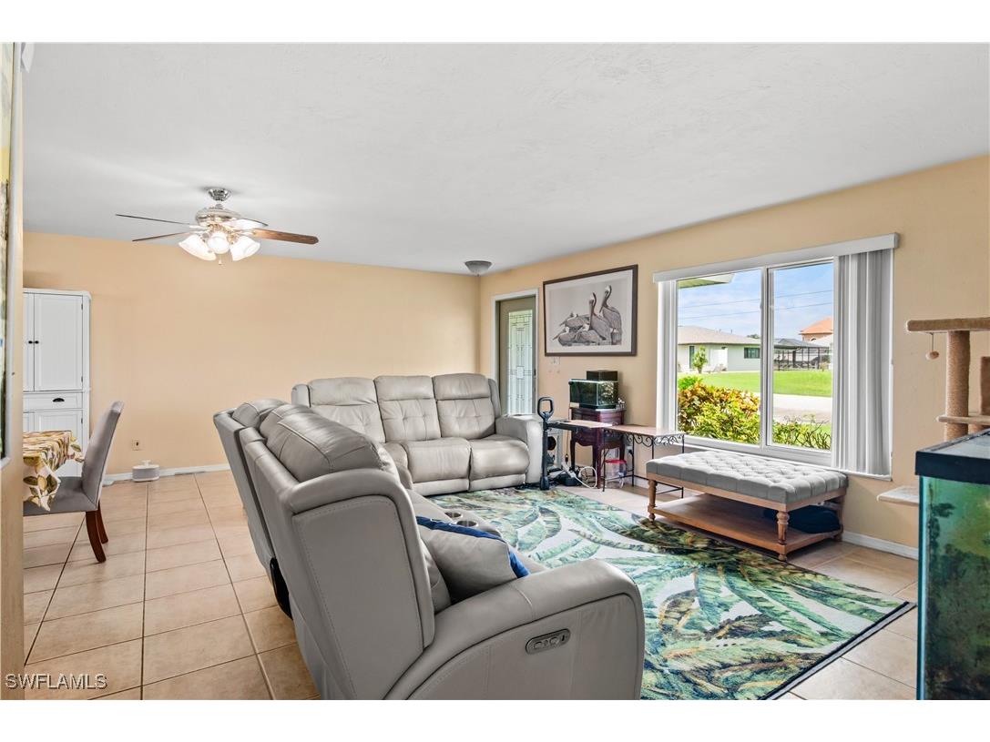 2230 SE 27th Terrace Cape Coral FL 33904 225070410 image3