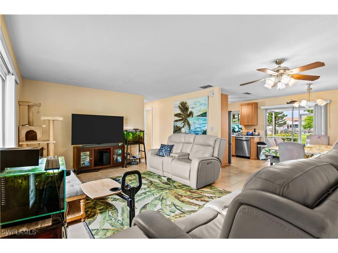 2230 SE 27th Terrace Cape Coral FL 33904 225070410 image4