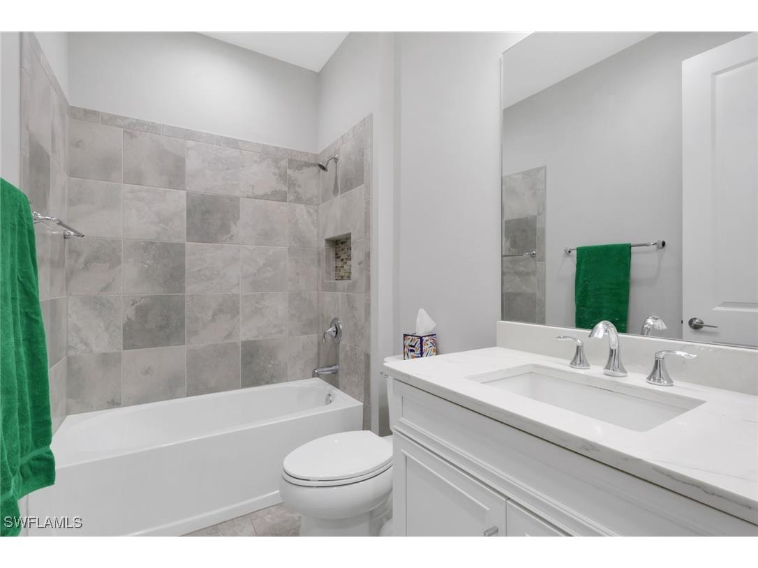 2231 Marquesa Circle Naples FL 34112 225068783 image21