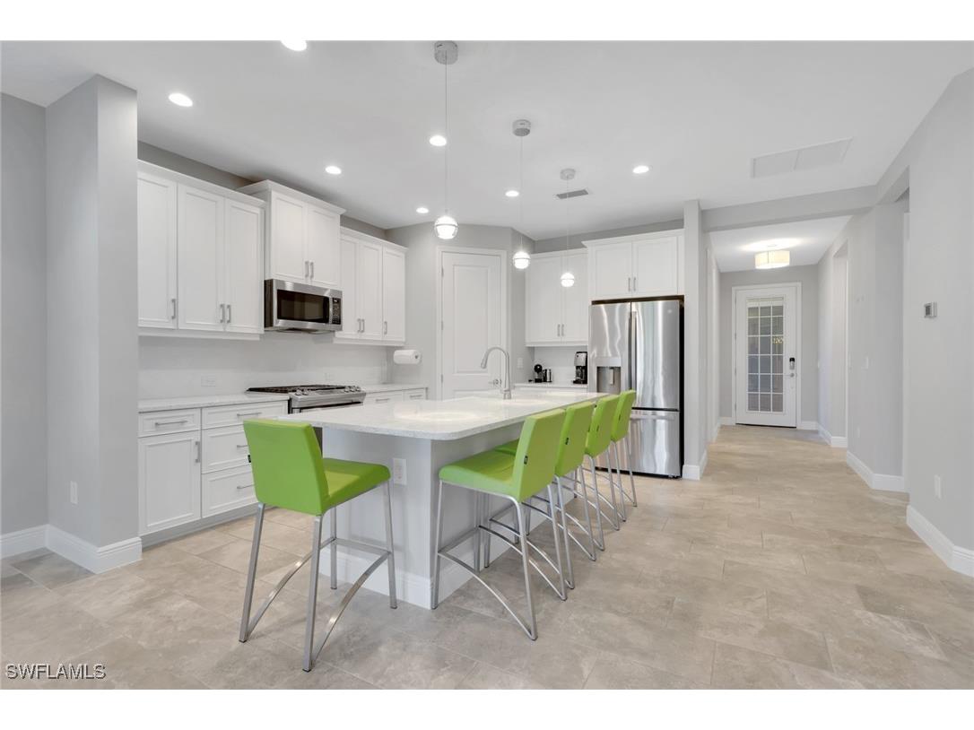 2231 Marquesa Circle Naples FL 34112 225068783 image4