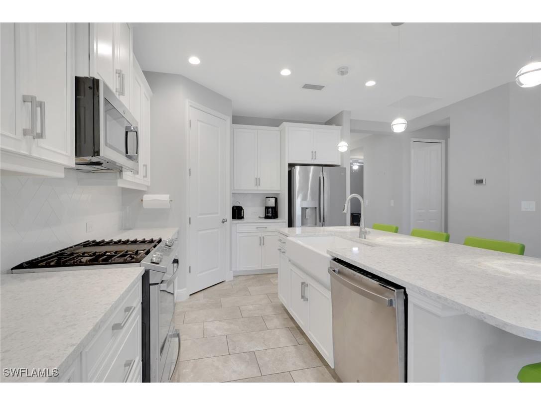 2231 Marquesa Circle Naples FL 34112 225068783 image5