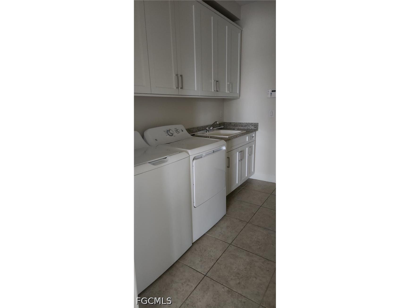 2231 NE 1st Terrace Cape Coral FL 33909 2026023561 image17