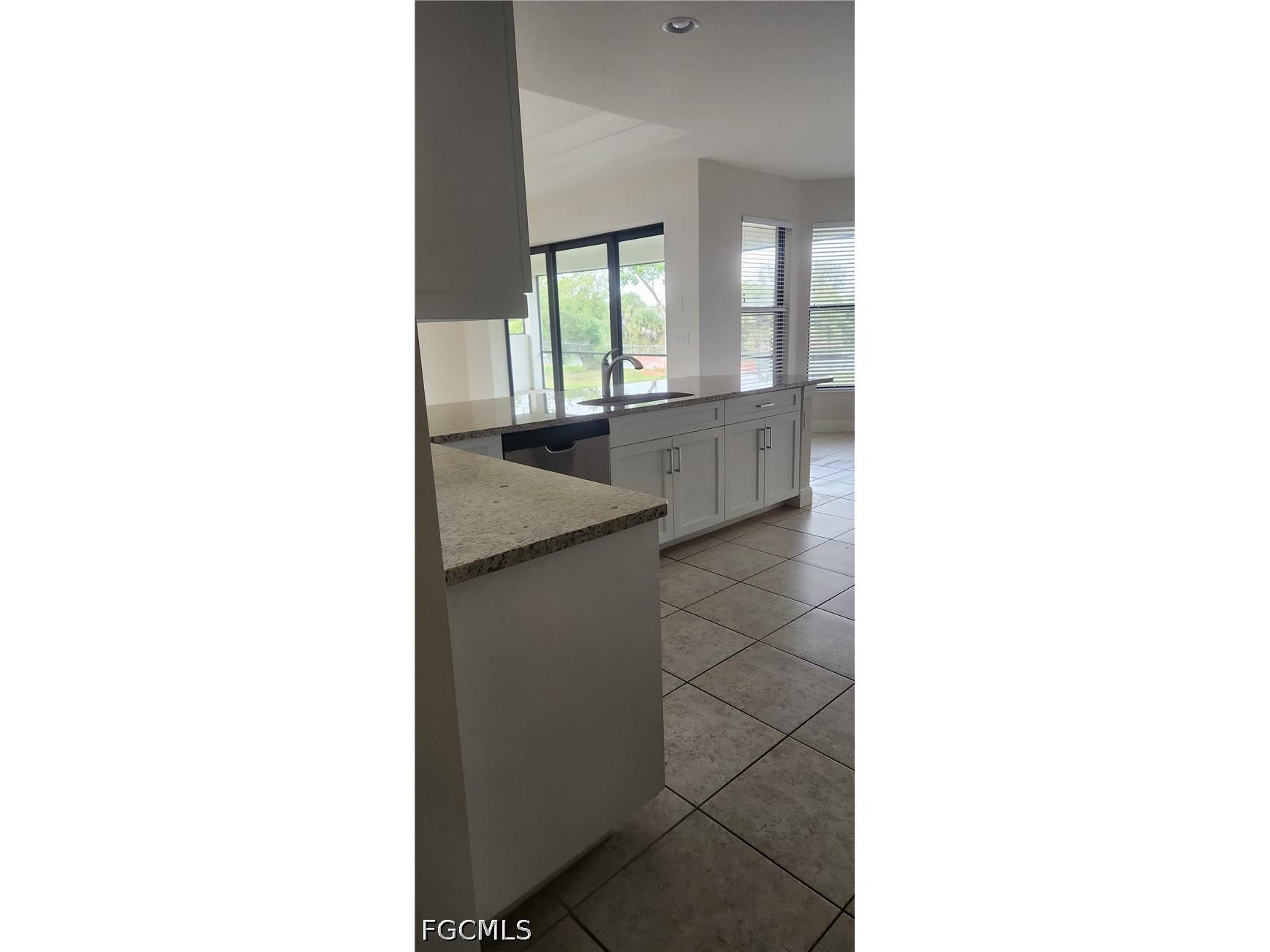 2231 NE 1st Terrace Cape Coral FL 33909 2026023561 image6