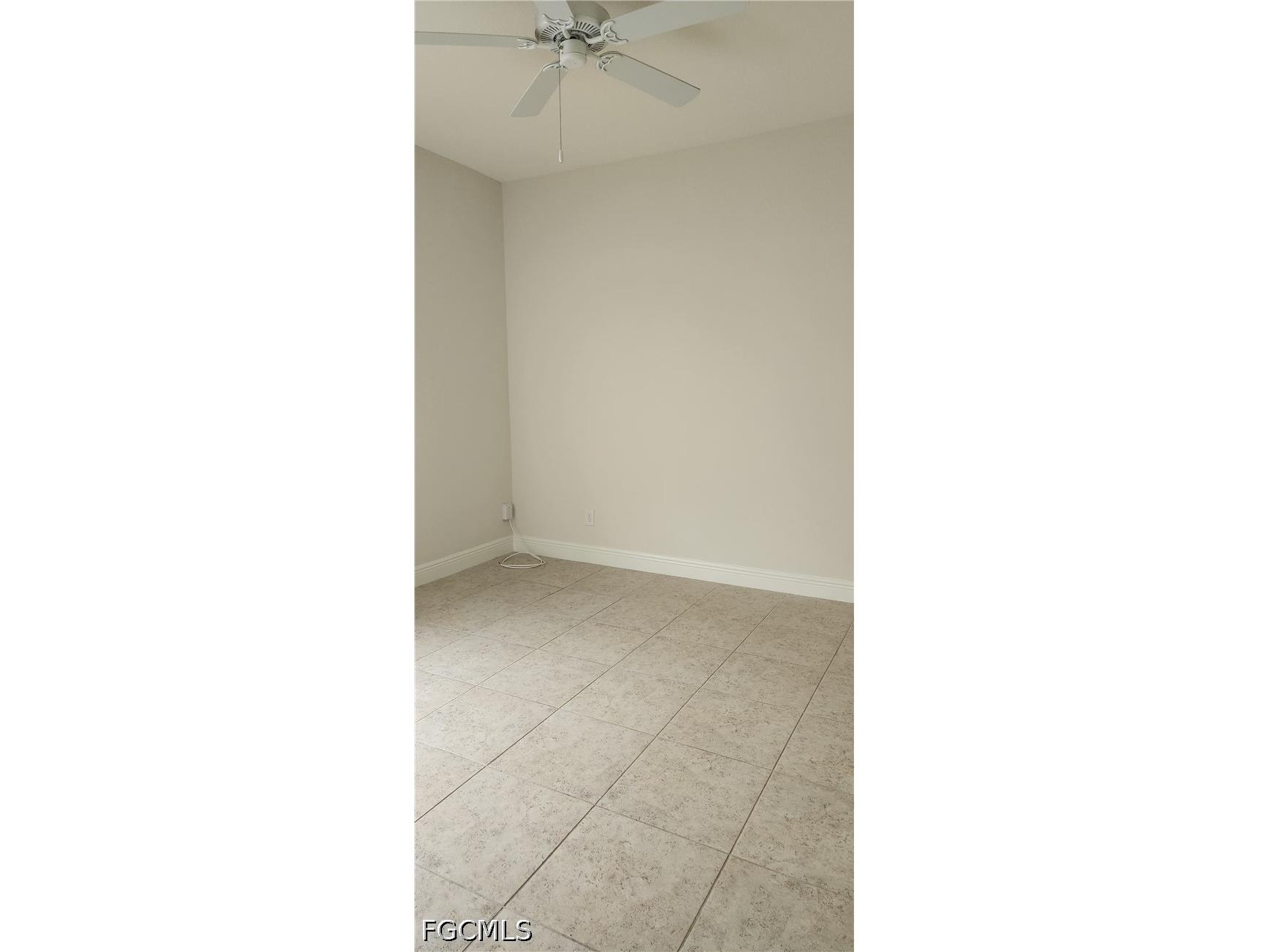 2231 NE 1st Terrace Cape Coral FL 33909 2026023561 image7