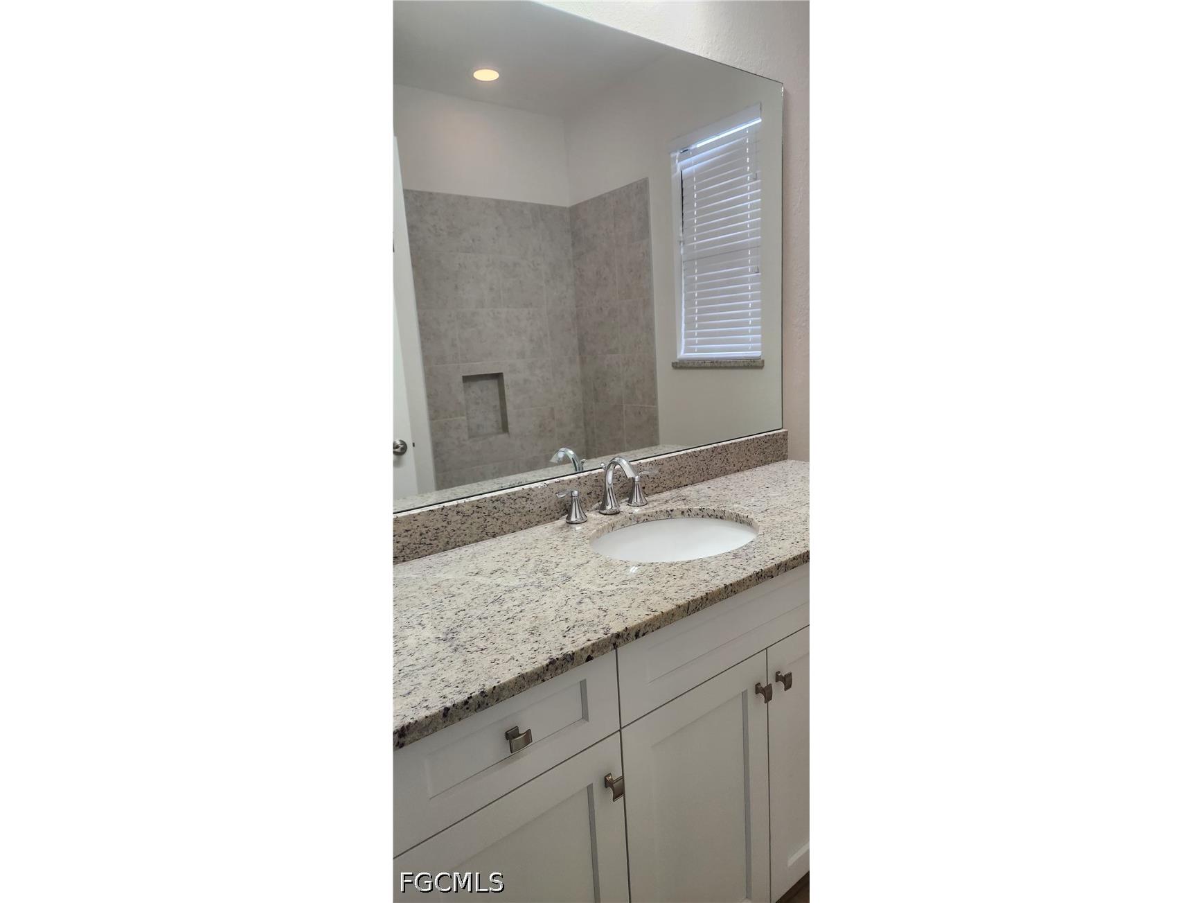 2231 NE 1st Terrace Cape Coral FL 33909 2026023561 image9