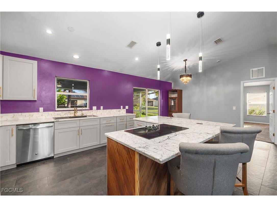 2231 NW Embers Terrace Cape Coral FL 33993 2025013668 image10