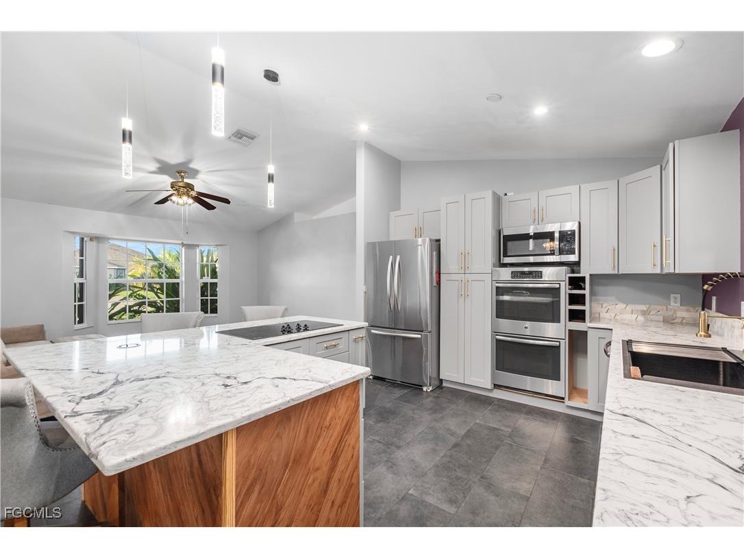 2231 NW Embers Terrace Cape Coral FL 33993 2025013668 image13